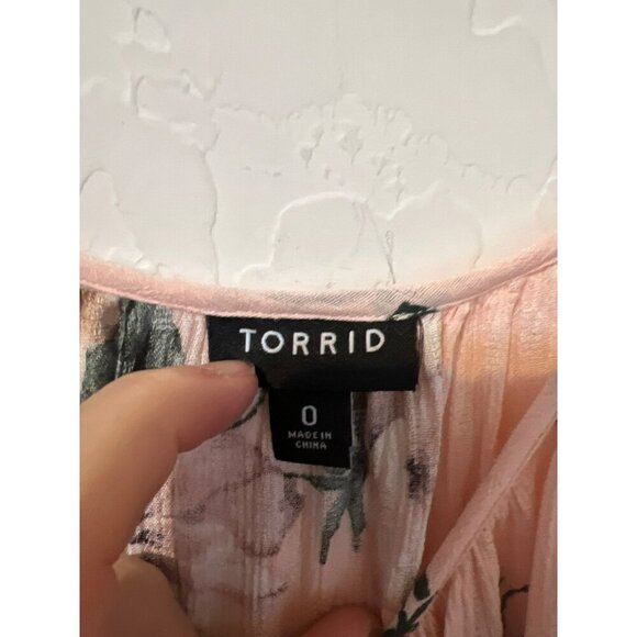 Torrid Sz 0 (US L 12) Blush Pink Lighweight Boho Floral Print Camisole Tank Top - Picture 4 of 7